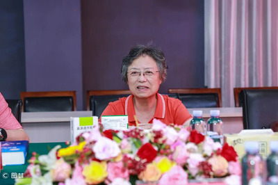 中藥制藥共性技術(shù)國(guó)家重點(diǎn)實(shí)驗(yàn)室聘任清華大學(xué)教授羅國(guó)安、王義明為高級(jí)科學(xué)顧問(wèn)